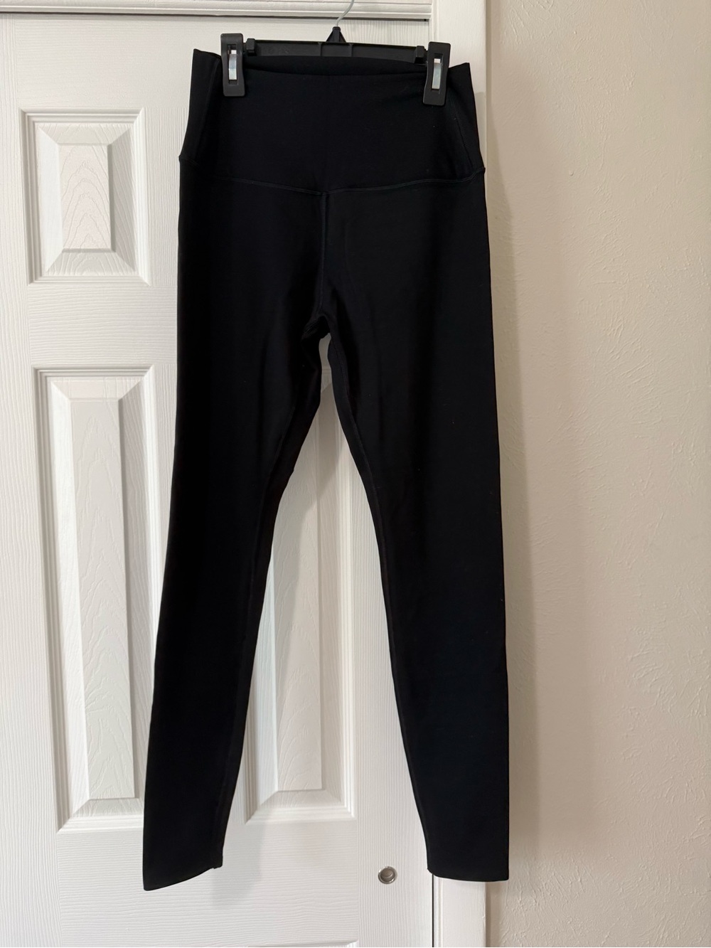 Tavi Noir High Waisted Leggings size Large Black